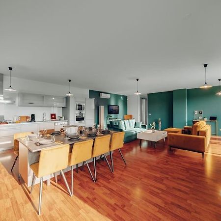 Design 3Bd Apartment Cooking Area In Architect Villa Praga Esterno foto