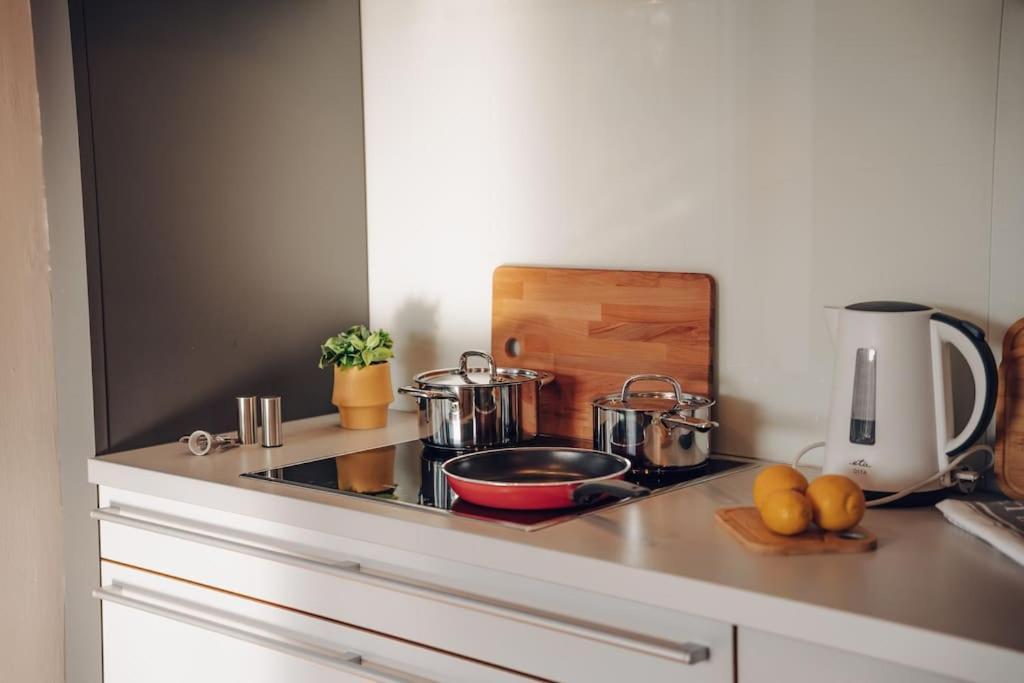 Design 3Bd Apartment Cooking Area In Architect Villa Praga Esterno foto